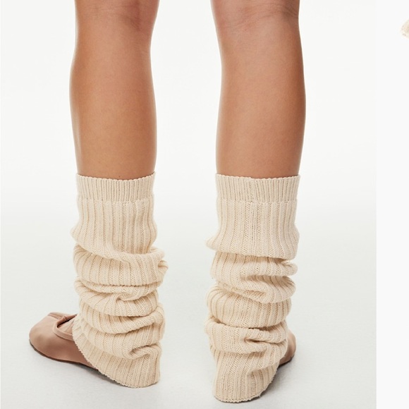 Aritzia Sunday Best Fame Legwarmer - Picture 5 of 10